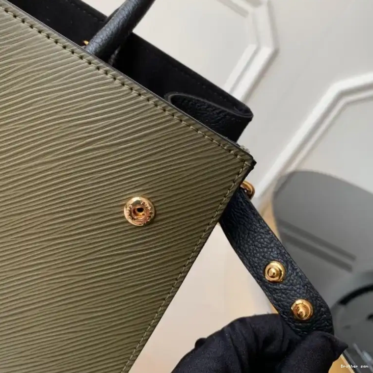 Brother sam LV Bags 19B5790100 0825